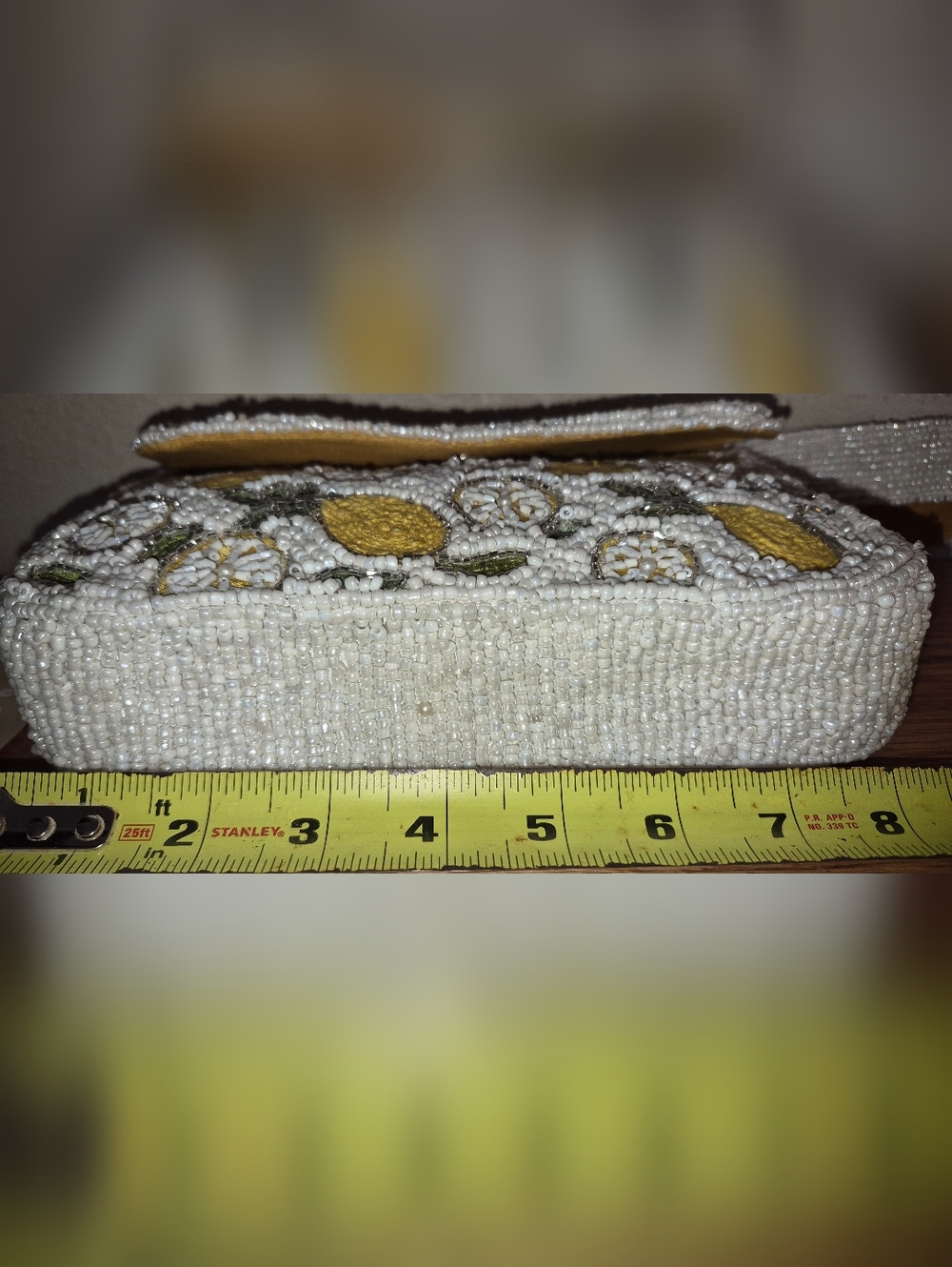 NWT's Hand Beaded Lemon Shoulder Bag, Made In INDIA - Picture 3 of 4